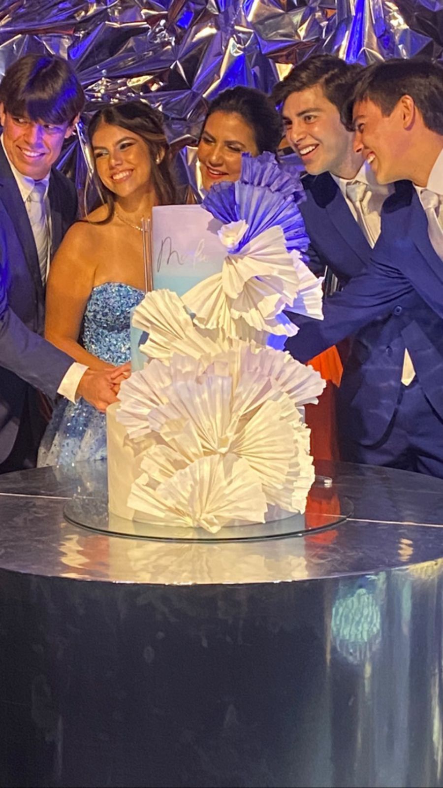 Ricardinho e sua família no aniversário de sua irmã