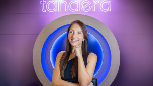 Capa Carla